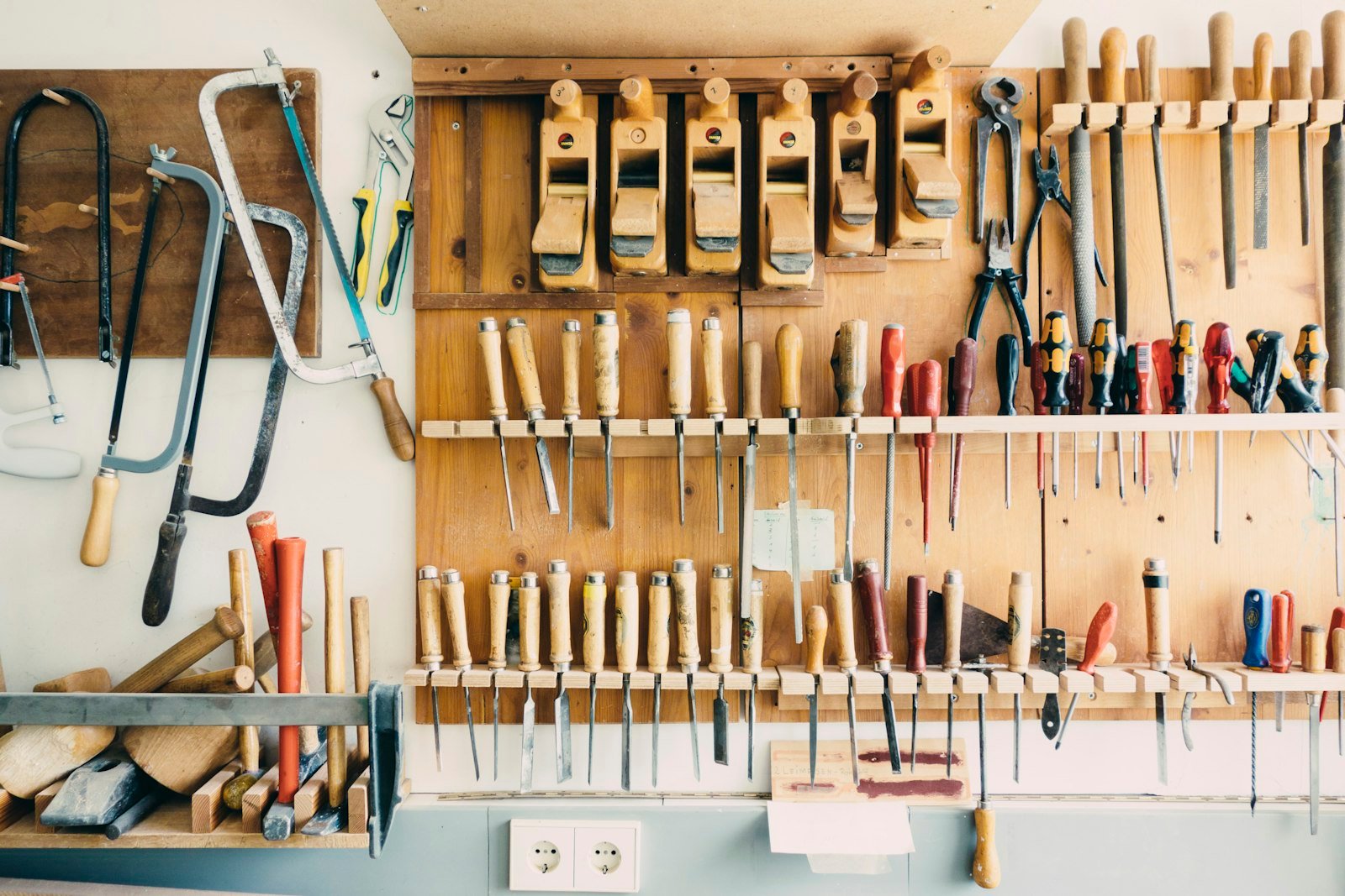 Como usar IA para organizar empréstimos de equipamentos comunitários