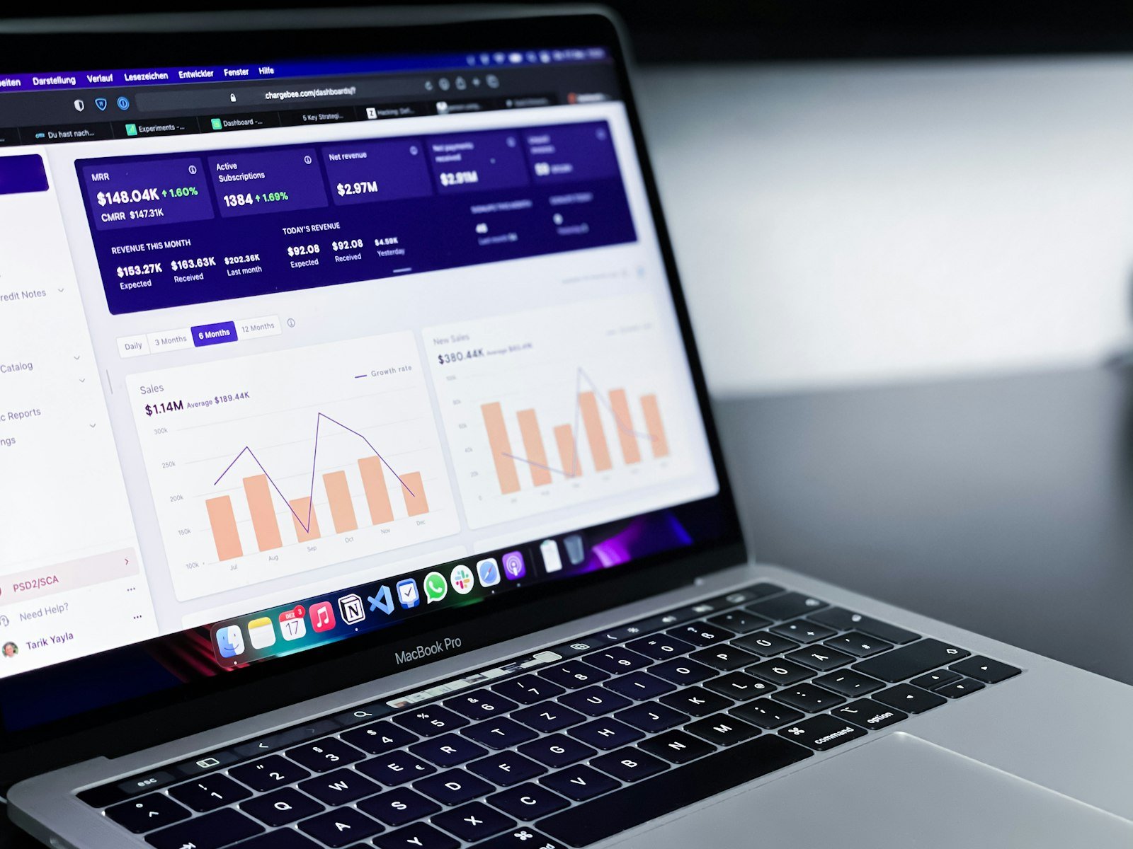 Análise preditiva de churn de clientes combinando machine learning e LLMs