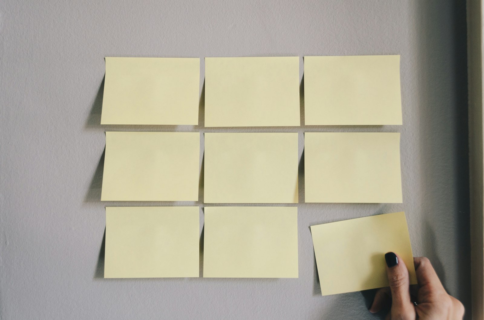 Como revisar índices de figuras gerados com apoio de IA