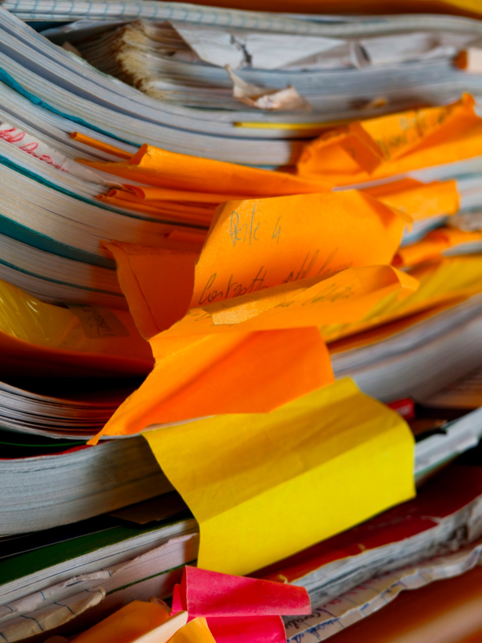 Como limpar cabeçalhos e rodapés repetidos antes de indexar documentos em RAG